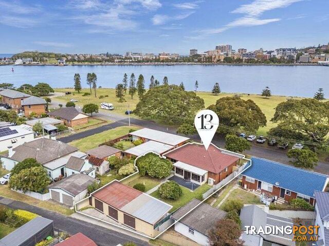 16 Wharf Crescent Stockton NSW 2295