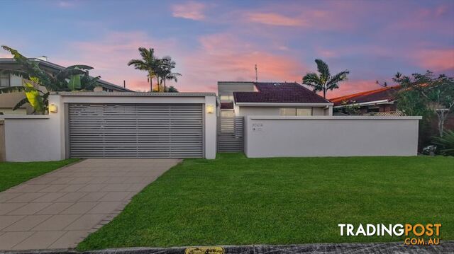 4 Ayrshire Avenue Benowa QLD 4217