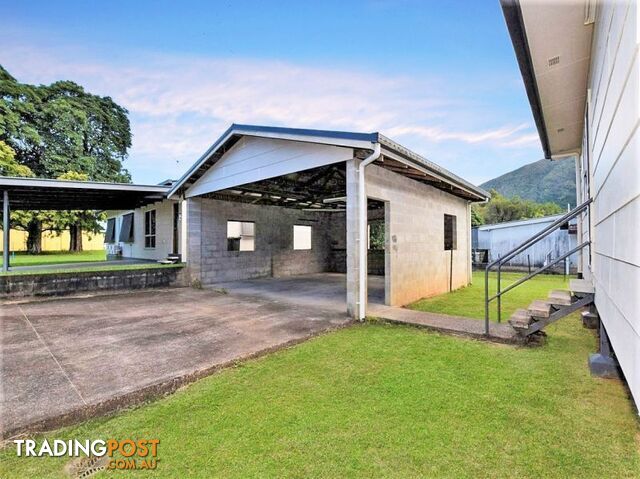 27 Trower Street Tully QLD 4854