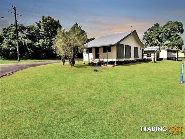 27 Trower Street Tully QLD 4854