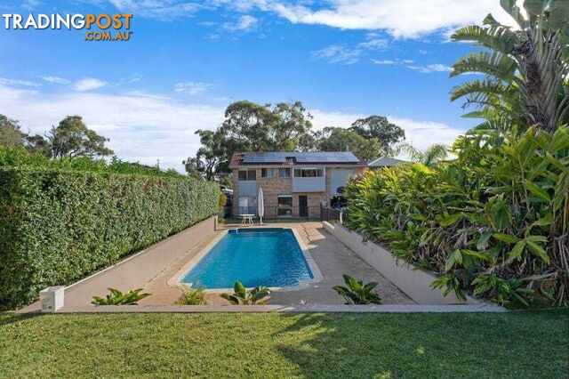 7 Gordon Avenue Summerland Point NSW 2259 - photo 2 of 22