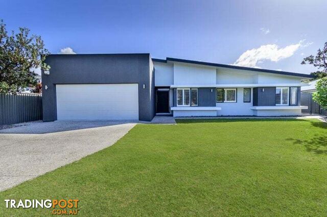 21 Serrata Close Banksia Beach QLD 4507