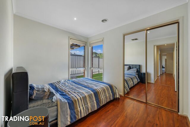 14 Granite Way Delahey VIC 3037