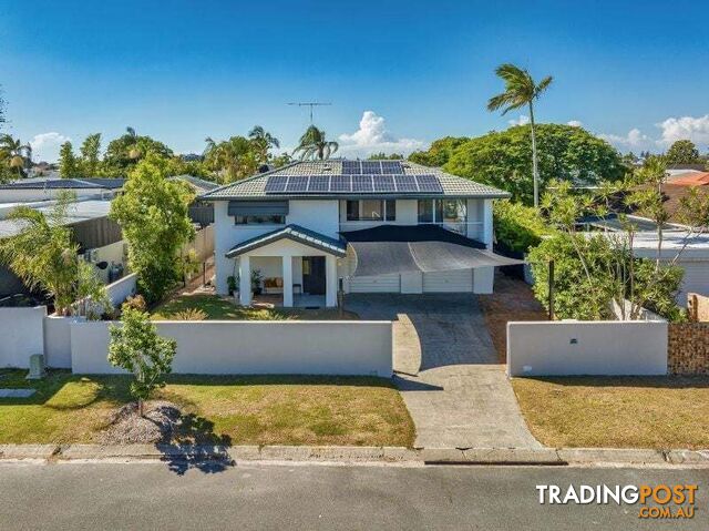 17 Fairsky Avenue Mermaid Waters QLD 4218