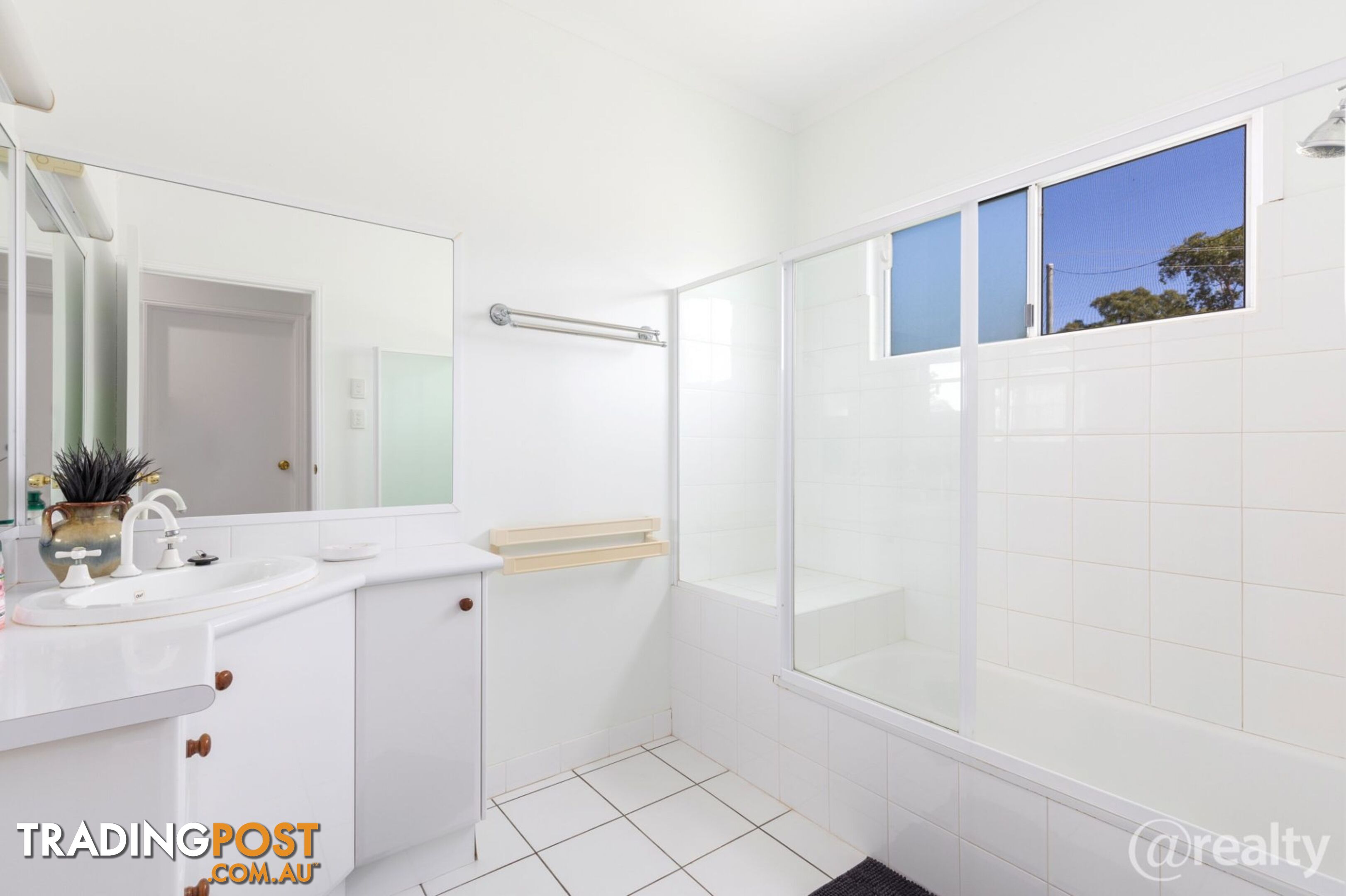 4 Sims Road North Oakhurst QLD 4650