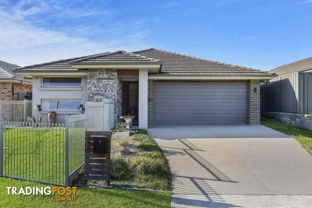 27 Oakmont Place Woongarrah NSW 2259