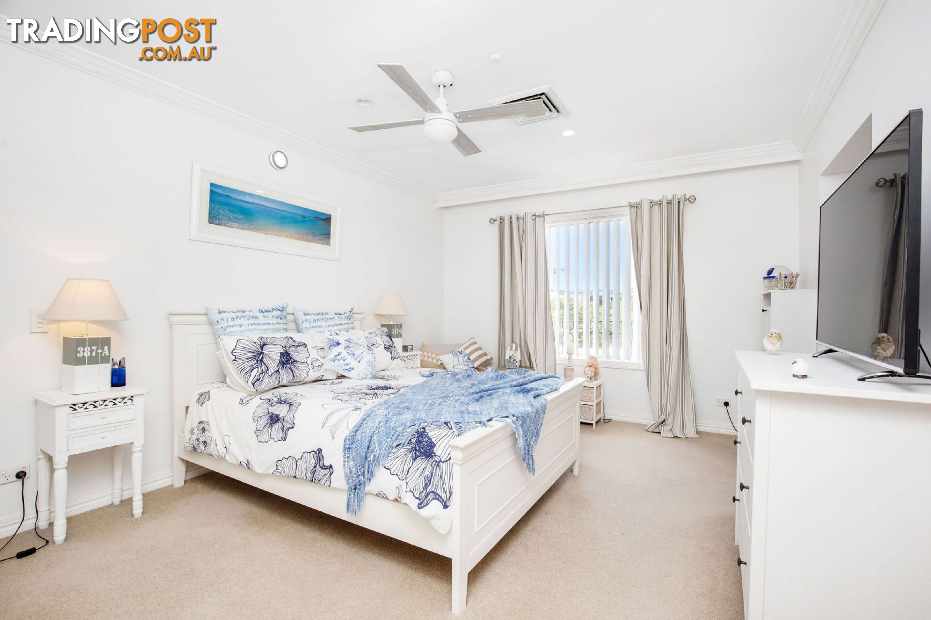 2 14 Pendraat Parade Hope Island QLD 4212