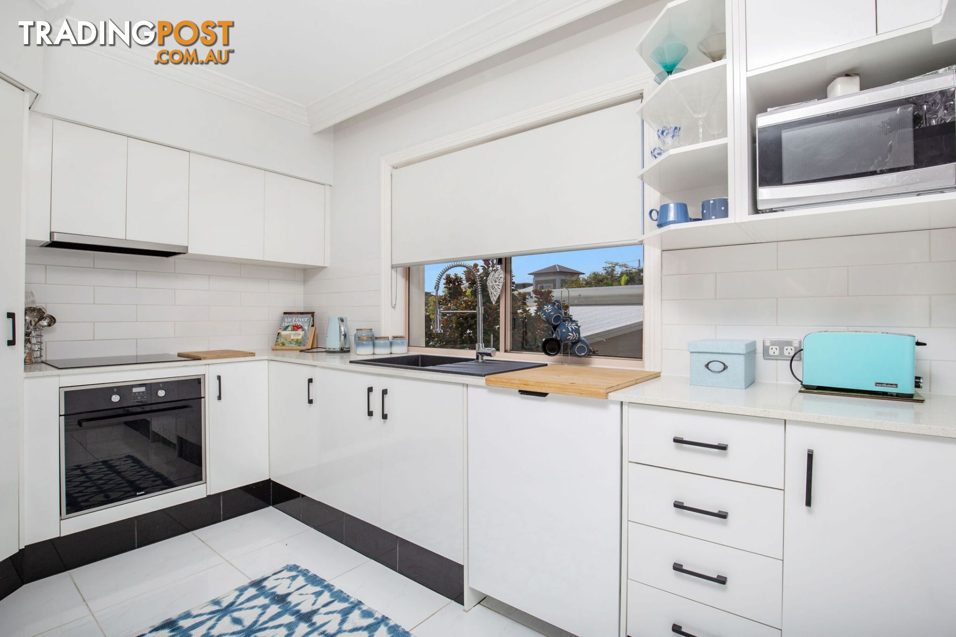 2 14 Pendraat Parade Hope Island QLD 4212