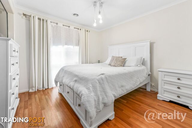 24 Rossiter Avenue Endeavour Hills VIC 3802