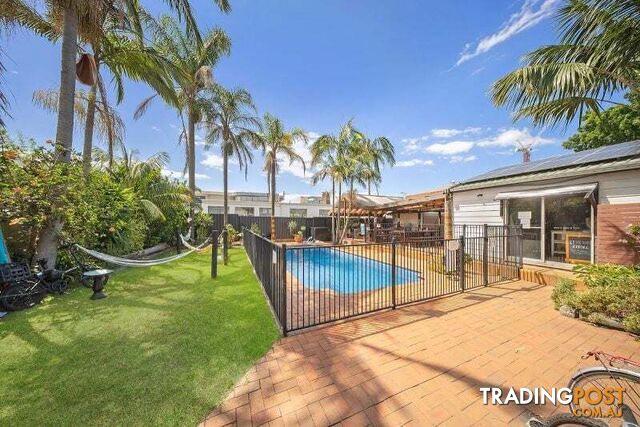 42 44 Denison Street Hamilton East NSW 2303