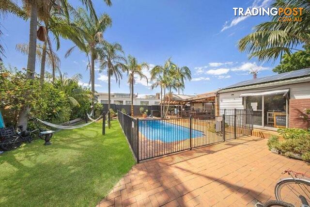 42 44 Denison Street Hamilton East NSW 2303