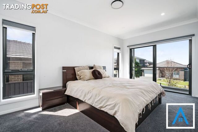 21 Mulholland Avenue Campbelltown NSW 2560 - photo 5 of 15