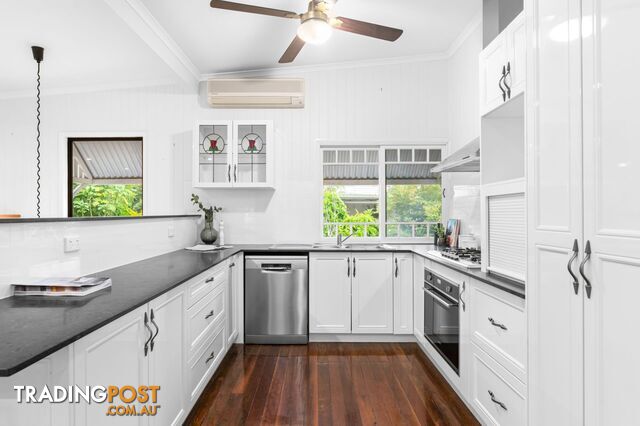 7 Palm Avenue Sandgate QLD 4017