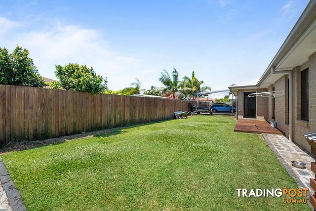 11 Dewdrop Place Ningi QLD 4511