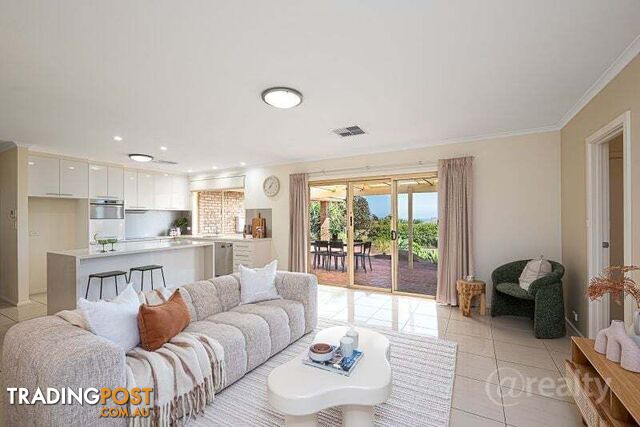 8 Genoa Court Hallett Cove SA 5158 - photo 5 of 29