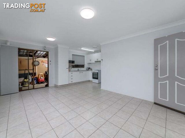 33A Duncraigen Street Norville QLD 4670 - photo 5 of 22