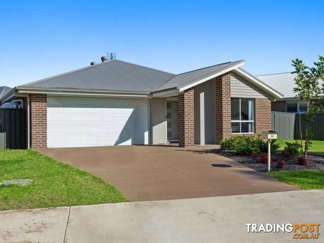 32 Rein Dr Wadalba NSW 2259