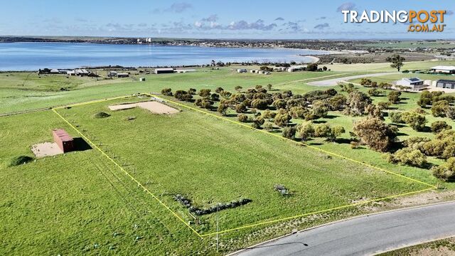 24 Kennedy Road Streaky Bay SA 5680