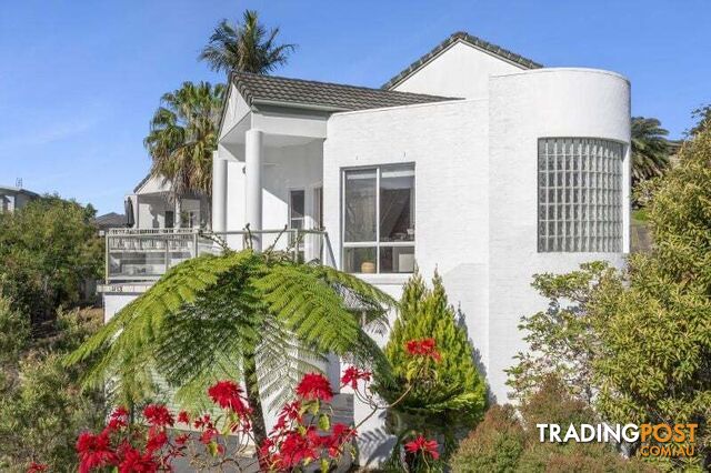 2 13 Tropic Lodge Place Korora NSW 2450