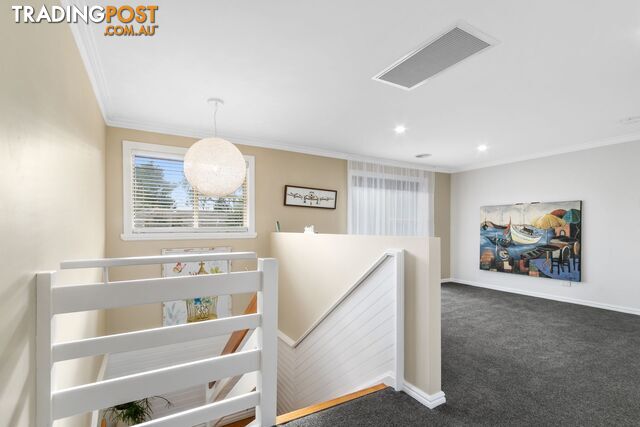 8 Elska Court Warragul VIC 3820