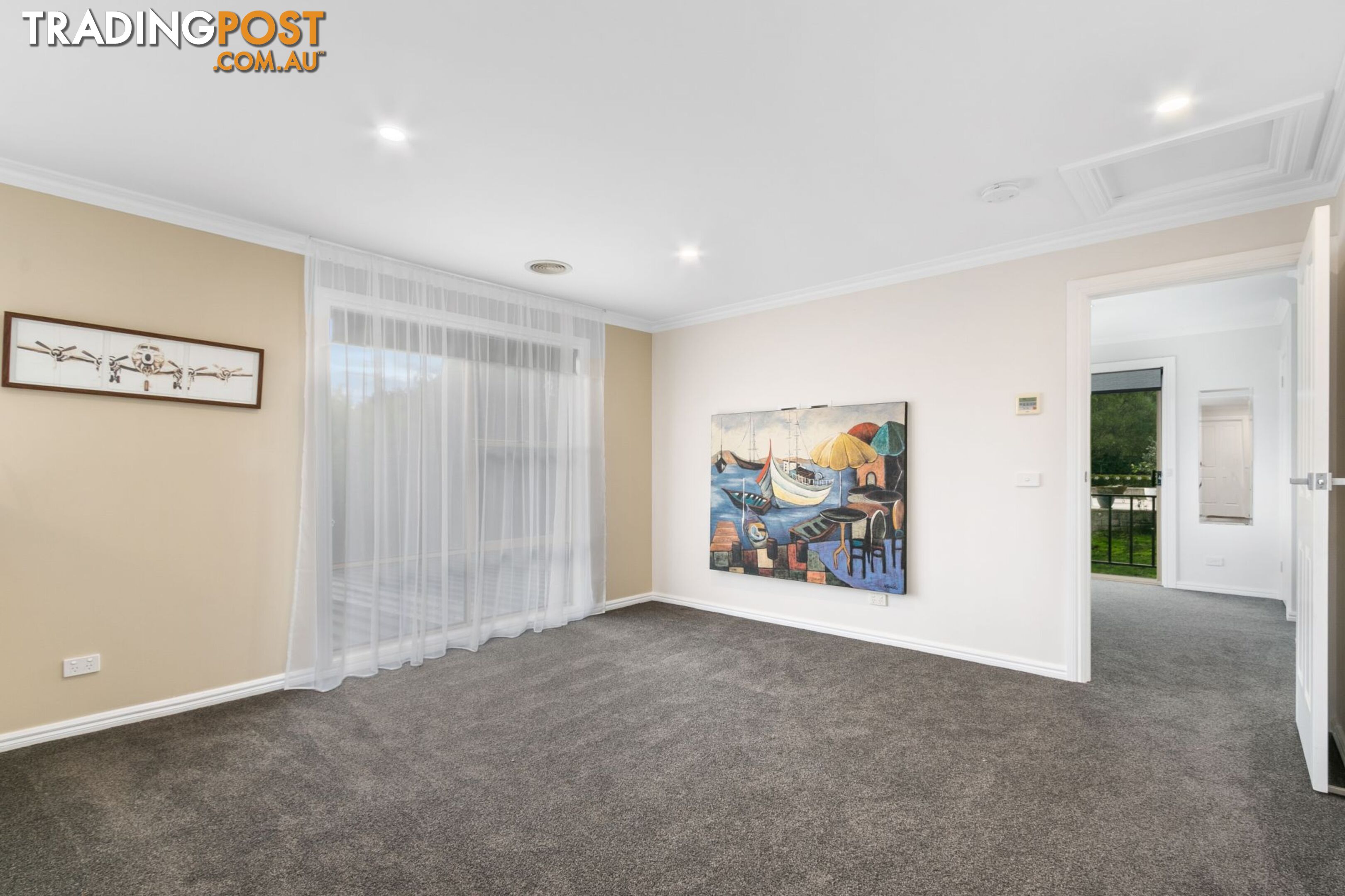 8 Elska Court Warragul VIC 3820