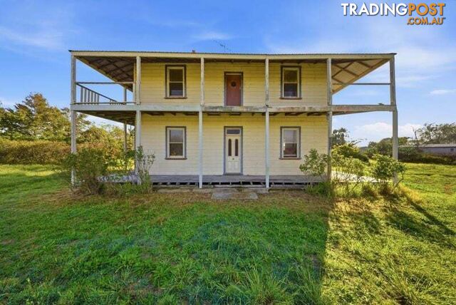 150 Cabbage Tree Rd WILLIAMTOWN NSW 2318 - photo 5 of 14