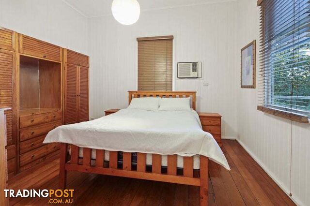 8 Stanley Street Indooroopilly QLD 4068 - photo 4 of 19