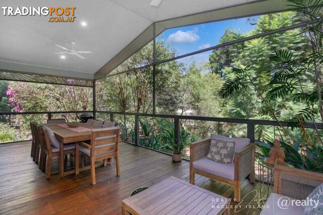 9-17 Cabriolet Crescent Macleay Island QLD 4184 - photo 2 of 35
