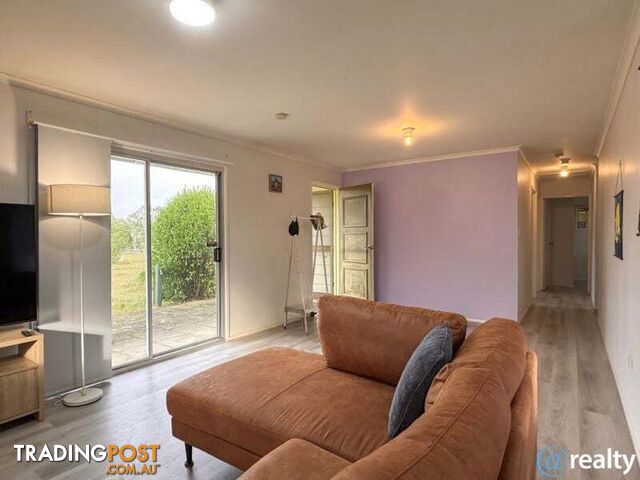 173 Carbeen Crescent Nanango QLD 4615 - photo 5 of 27
