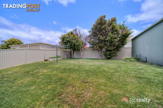 27 Wooderson View Spencer Park WA 6330