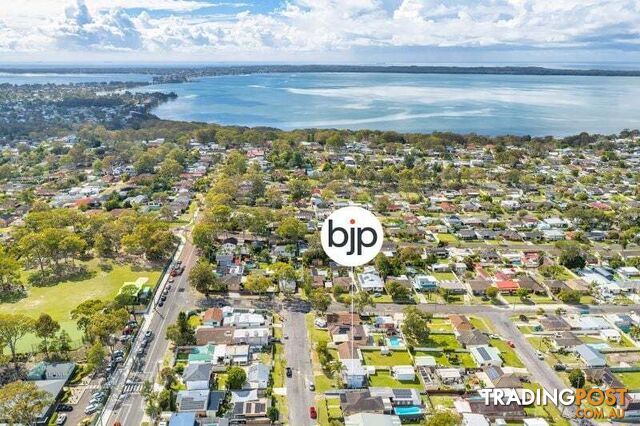 8 Cambridge Avenue Kanwal NSW 2259