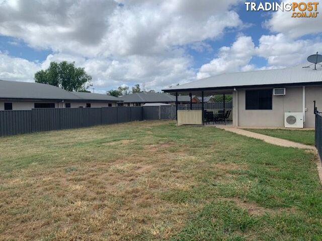 5 Colden Place Emerald QLD 4720