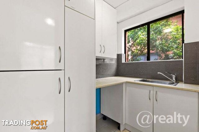16 65 Marsden Street Parramatta NSW 2150 - photo 5 of 8