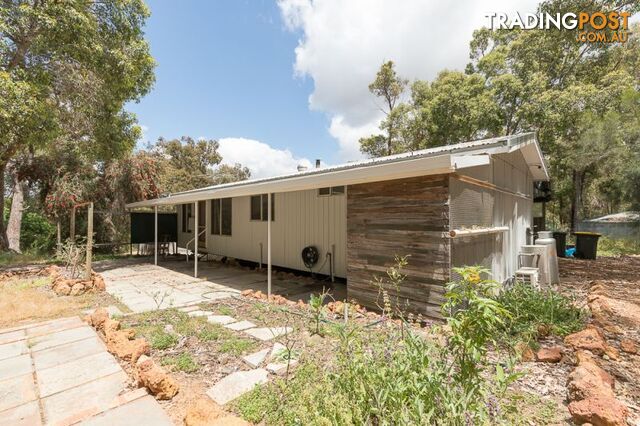 8 Old Toodyay Road Gidgegannup WA 6083