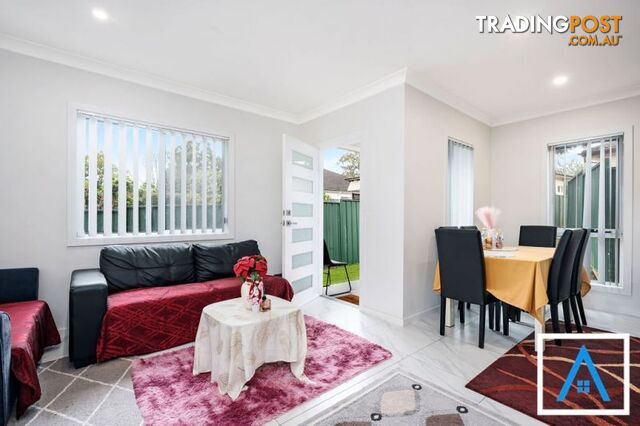 9 & 9a Waminda Avenue Campbelltown NSW 2560 - photo 5 of 12