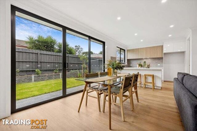 2 & 5 12 David Street Knoxfield VIC 3180 - photo 5 of 35