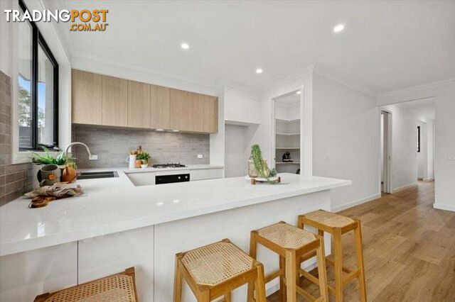 2 & 5 12 David Street Knoxfield VIC 3180 - photo 4 of 35
