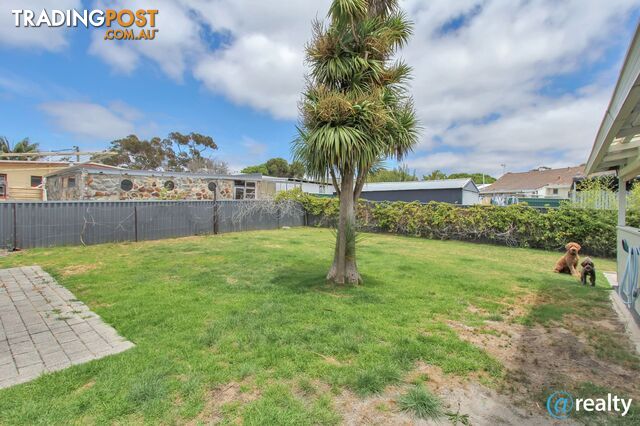 24 Edward Street Yakamia WA 6330