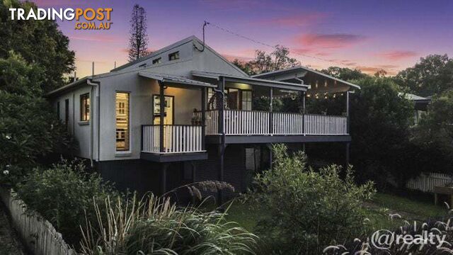 78 The Esplanade Karragarra Island QLD 4184 - photo 4 of 30