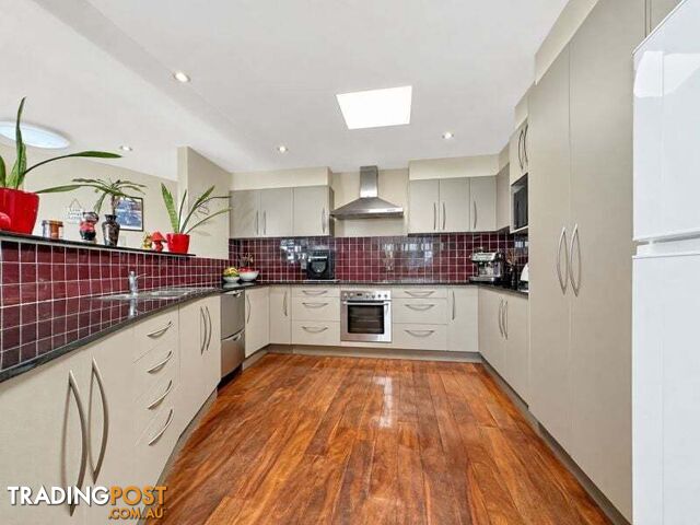 17 5 Crag Road Batehaven NSW 2536 - photo 3 of 15