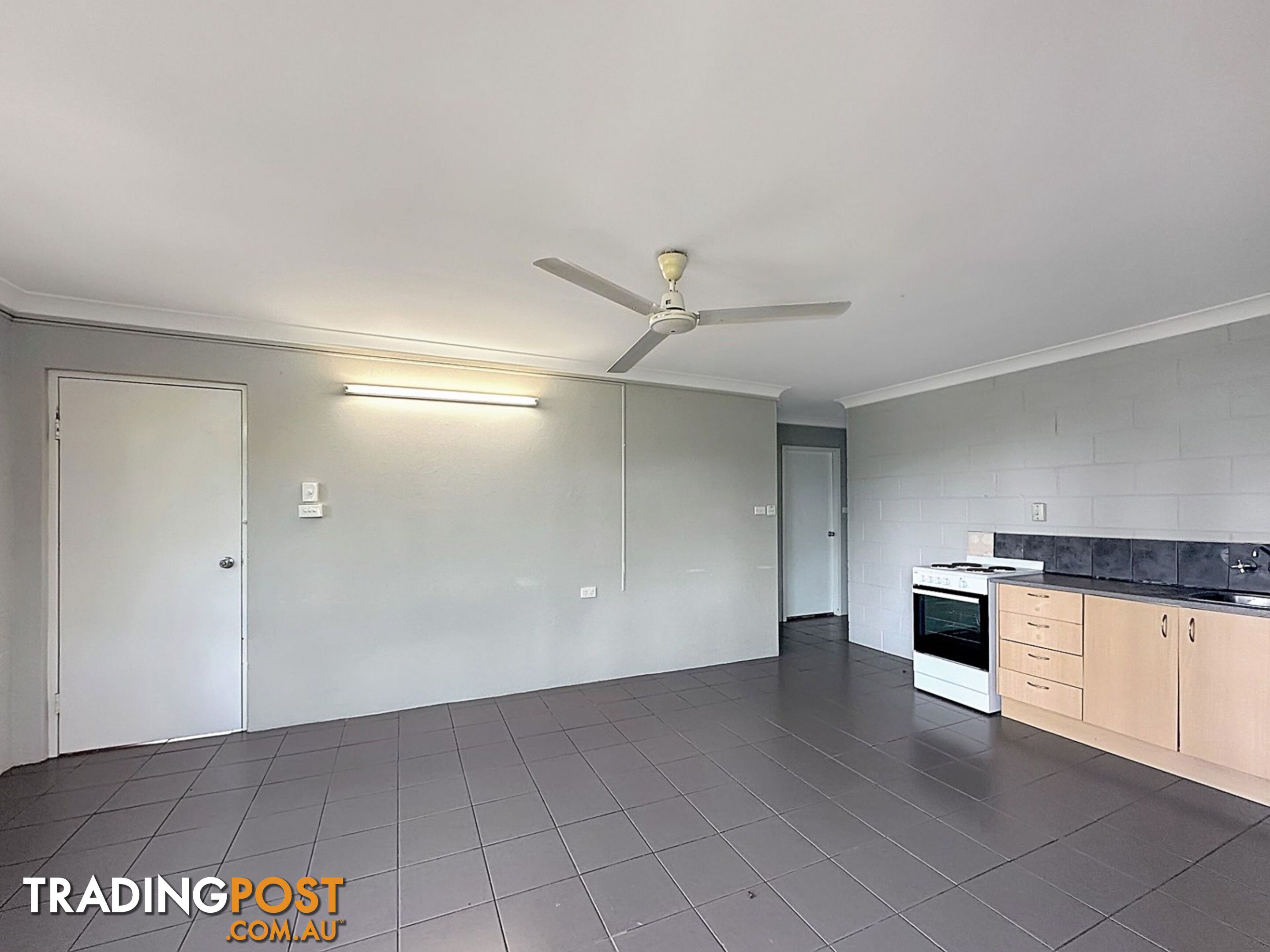 83-85 Mann Street Westcourt QLD 4870