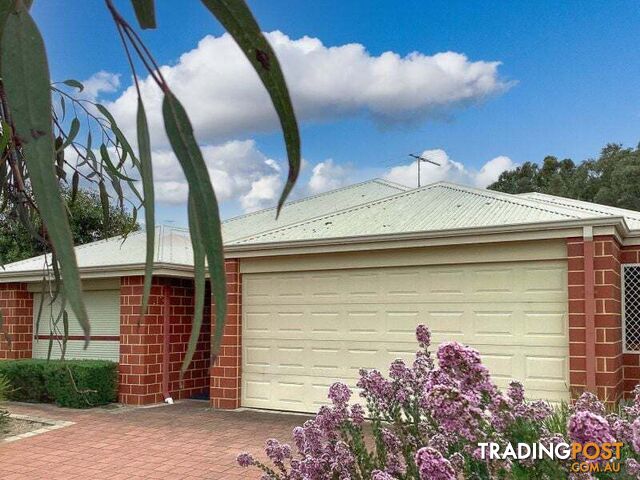 18 North Crescent Byford WA 6122