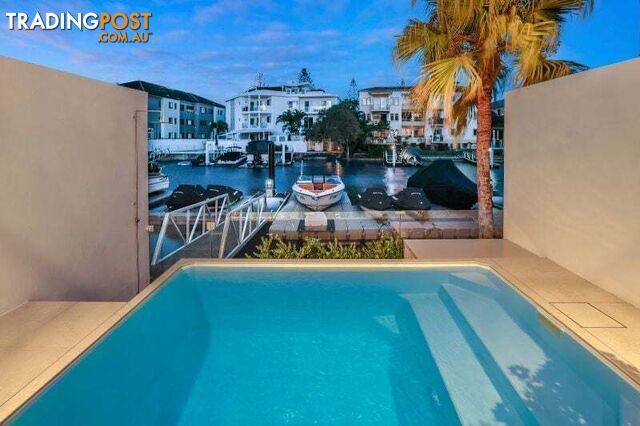 3 19 Madang Crescent Runaway Bay QLD 4216