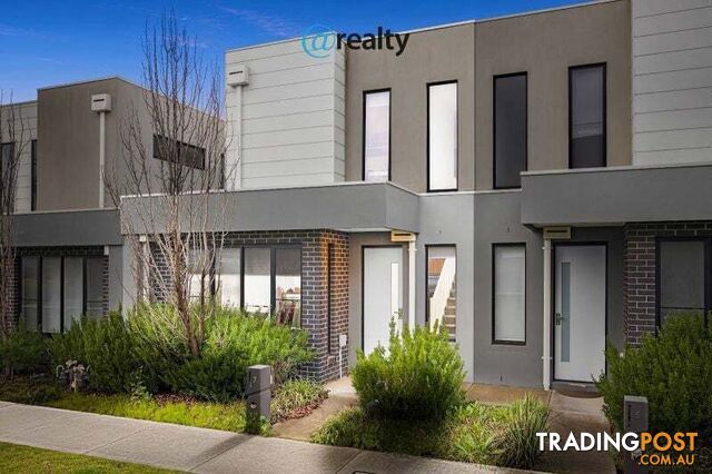 7 McComb Lane Cranbourne VIC 3977