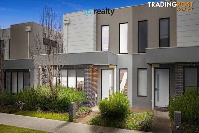 7 McComb Lane Cranbourne VIC 3977
