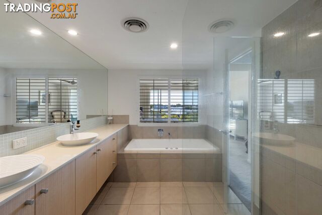 74 7 Grand Parade Kawana Island QLD 4575