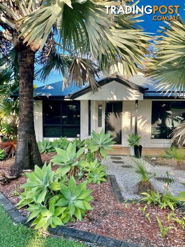 2 Ingrid Lane COOMERA WATERS QLD 4209