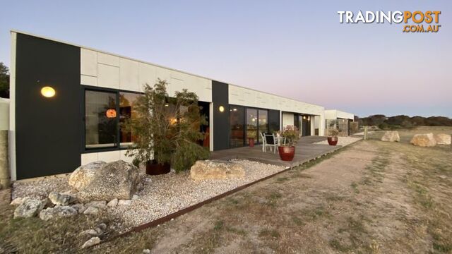 7 Wharff Drive Perlubie SA 5680 - photo 4 of 26