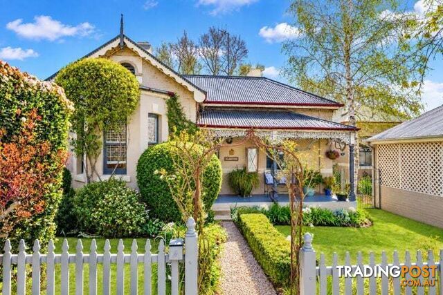 3 Gladstone Street Bathurst NSW 2795