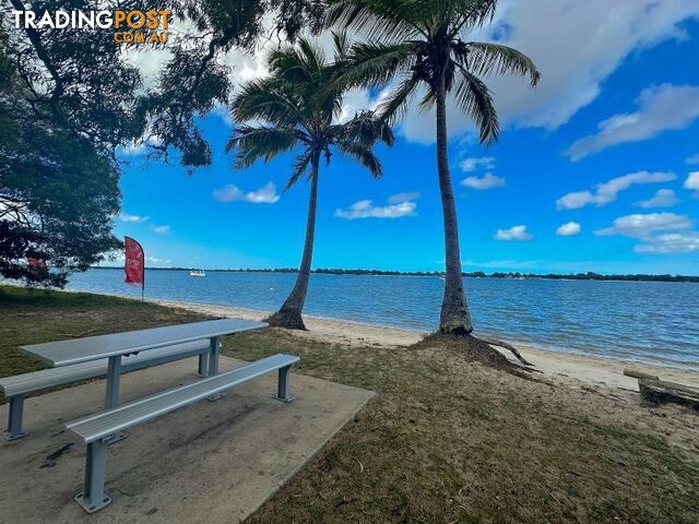 8 Sandpiper Court Sandstone Point QLD 4511
